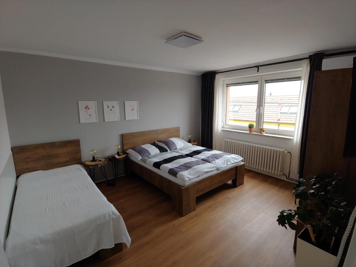 Apartman Lenka Apartment Borsice Bagian luar foto