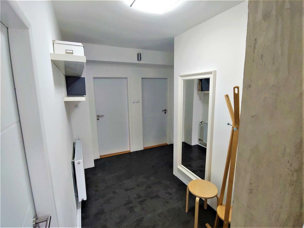 Apartman Lenka Apartment Borsice Bagian luar foto